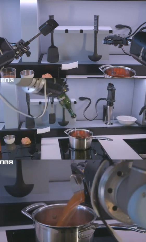 '차줌마' 필요없는 요리하는 로봇 등장…얼마?