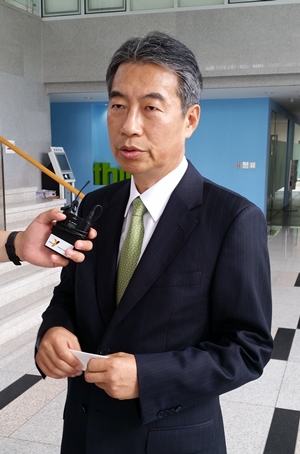 정종섭 행자부 장관, 저서에서 국회법 개정 유사 의견