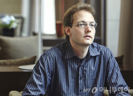 "바흐 음악이요? 가장 까다롭지만 다채로운 색깔 지녔죠."