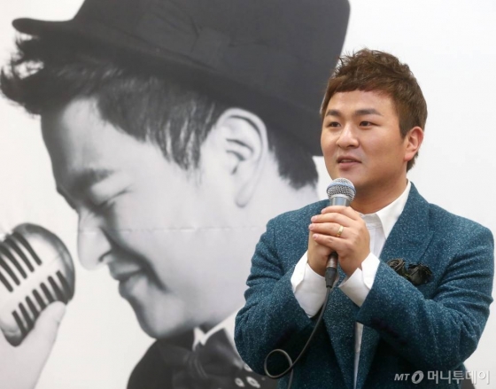 가수 허각 /사진=홍봉진 기자