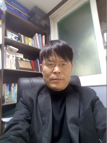 "제 글이 위안을 주고 희망을 북돋아주길 바랍니다"