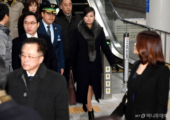 [사진]강릉 떠나는 현송월