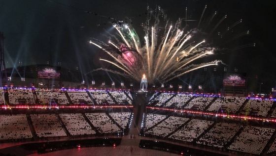 지난 9일 오후 강원도 평창군 평창올림픽스타디움에서 열린 '2018 평창 동계 패럴림픽 개회식'에서 성화점화 축포가 터지고 있다. /사진-=뉴시스