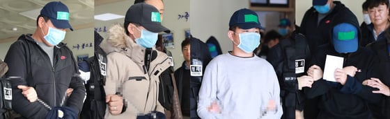 지난 16일 오후 인천 남동경찰서에서 인천 한 아파트 옥상에서 또래 학생을 집단폭행하다가 추락해 숨지게 한 중학생들이 영장실질심사를 위해 인천지법으로 향하고 있다. 왼쪽에서 두번째 학생이 입은 베이지색 패딩 점퍼는 원래 숨진 피해자의 것이었다. /사진=뉴스1