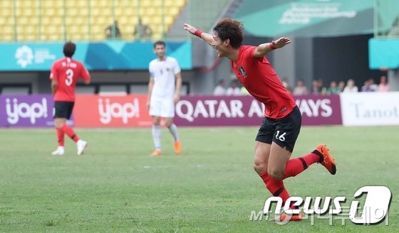 '2018 자카르타-팔렘방 아시안게임' 남자축구에서 와일드카드로 나선 황의조(26·감바 오사카)가 7경기9골로 맹활약했다. /사진= 뉴스1