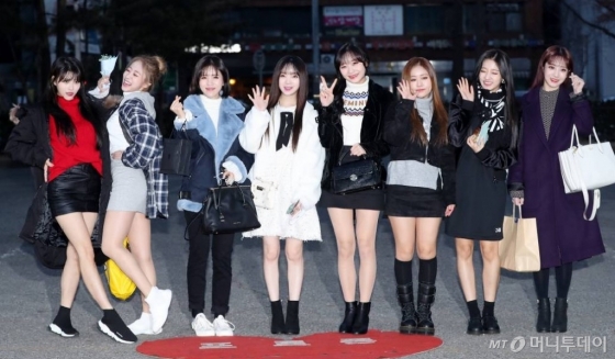 걸그룹 러블리즈가 2018년1월5일 오전 서울 영등포구 여의도동 KBS신관에서 진행된 '뮤직뱅크' 리허설에 참석하고 있다. 기상청에 따르면 이날 최저기온은 영하 6도, 최고 기온은 2도였다./사진=김휘선 기자