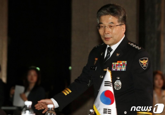 민갑룡 경찰청장이 22일 오전 서울 동대문구 JW매리어트 호텔 동대문 스퀘어에서 열린 '2019 국제사이버범죄대응 심포지엄' 개회식에 참석하고 있다./사진=뉴스1