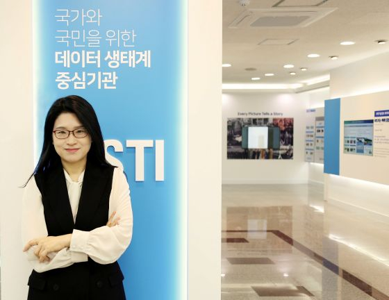 [투데이 窓]"지금은 특별한 순간이다" - 뉴스 썸네일 이미지