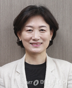 [기고] 그린바이오와 레드바이오를 넘나드는 누에산업