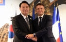尹대통령, 마크롱 프랑스 대통령과 회담…"우주산업 협력"