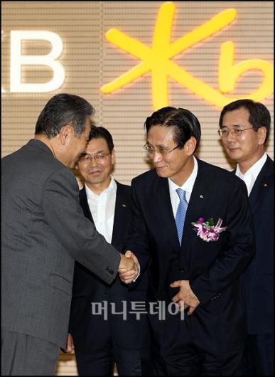 [사진]민병덕 신임 국민은행장 취임