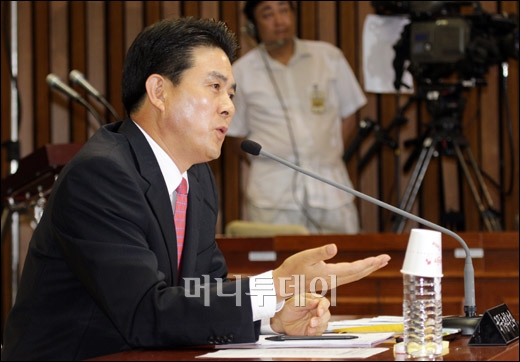 [사진]김태호 총리 후보 '무조건 의혹만 제기하지 말라' 