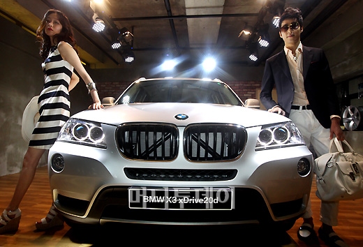 []BMW X3, ڸƮ  SAV