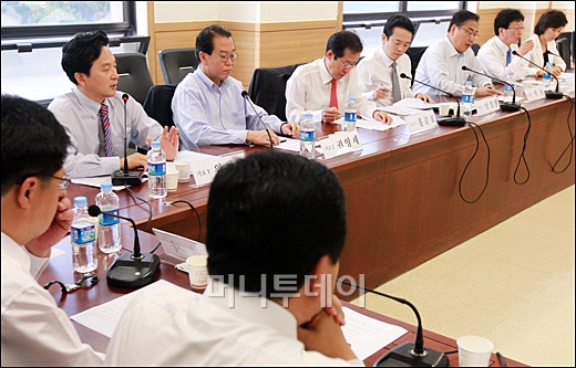 [사진]'새로운 한나라' 전당대회 후보 정책토론회