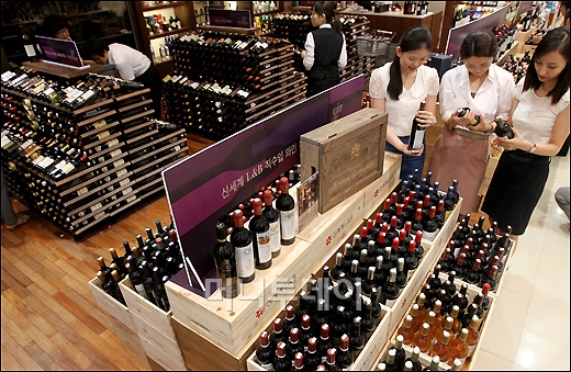 [사진]국내 최대 와인축제 '뱅 드 신세계'