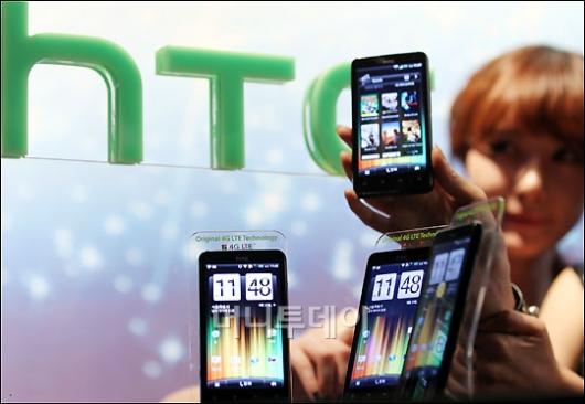 []HTC ' ù LTE Ʈ '