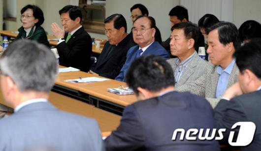 [사진]새누리당 서울시당 운영위원회