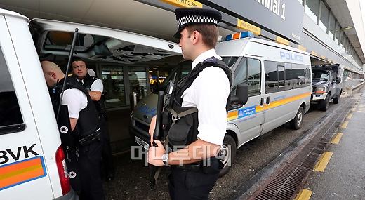 [사진]2012 런던올림픽 관문 히드로 공항 보안 강화