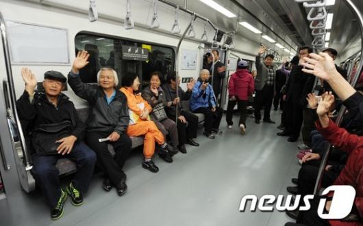 [사진]지하철 7호선 연장 개통 기념식