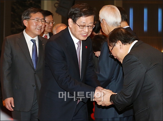 [사진]김황식 총리, 중기중앙회 신년인사회 참석
