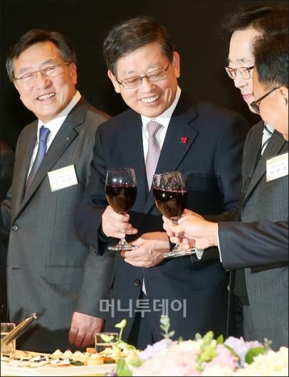 [사진]김황식 총리, 중기중앙회 신년인사회 참석