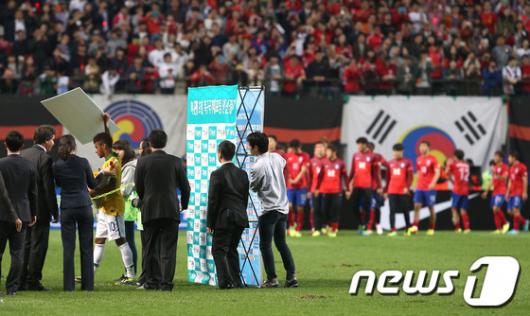 [사진]'MVP 네이마르와 한국의 퇴장'
