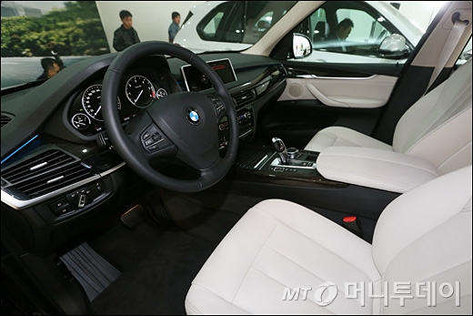[]BMW  X5  ' ¼'