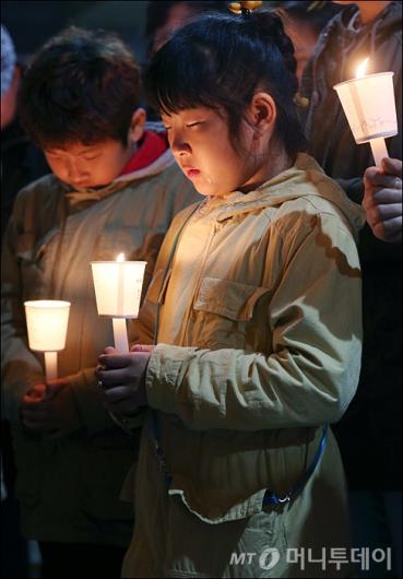 [사진]'눈물로 기도하는 아이들'