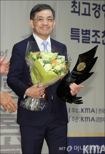 [사진]권오현 삼성전자 부회장, 한국의 경영자상 수상