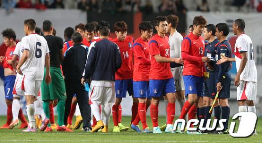 [사진]한국 코스타리카 1-3 경기 종료