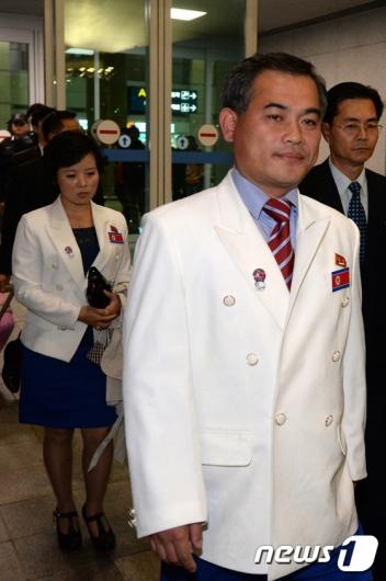 [사진]장애인아시안게임 북한 대표단, 추가 입국