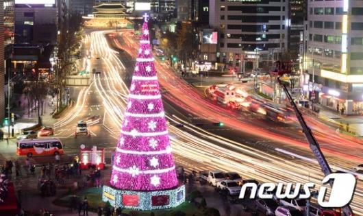 [사진]서울광장 성탄트리 점등
