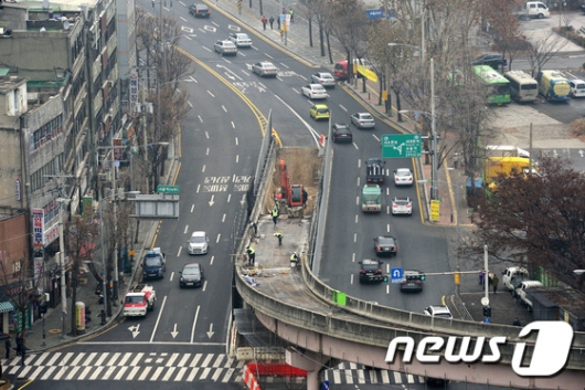 [사진]서울역 고가 철거 '40년 만에 추억속으로'