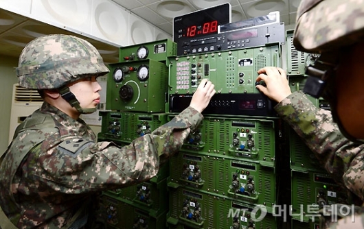 [사진]대북확성기 방송 재개 