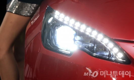 []Ǫ '308 GT'  LED Ʈ