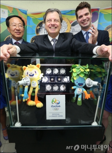 [사진]2016 리우 올림픽 기념주화 공개