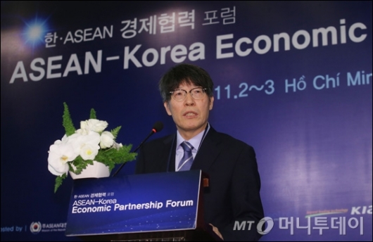 [사진]박번순 교수, 한·아세안 경제협력포럼 주제 발표