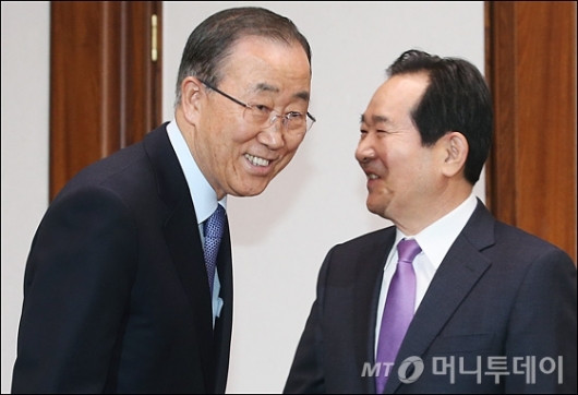 [사진]국회의장 예방한 반기문 전 총장