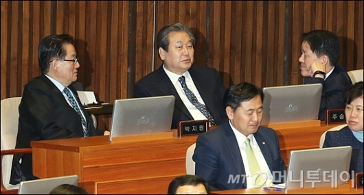[사진]박지원-주승용 사이에 앉은 김무성