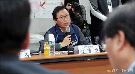 [사진]김명환 위원장, '노동계를 위해 힘 써주세요'