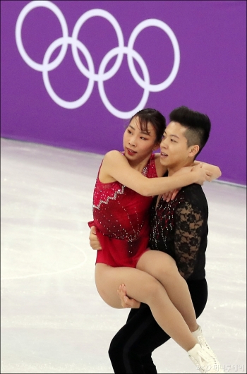 [사진]평창동계올림픽 출전한 감강찬-김규은