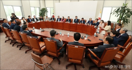 [사진]자유한국당 초선 의원 회동...당 진로 논의