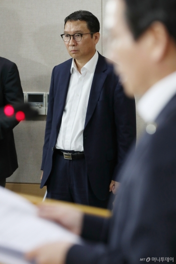 [사진]브리핑 참석한 김학수 상임위원
