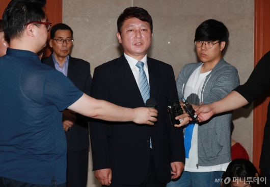 [사진]민주당 당권 도전하는 최재성 의원