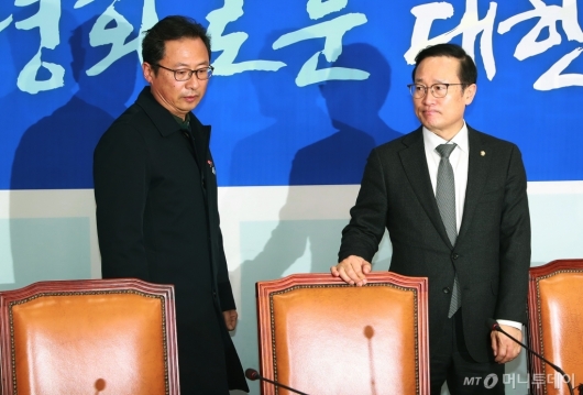 [사진]민주당 찾은 김명환 민주노총 위원장