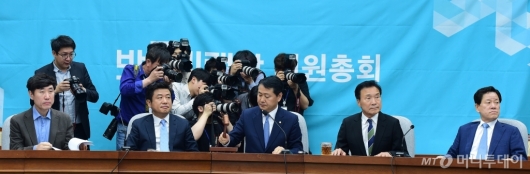 [사진]바른미래당 의원총회 개최