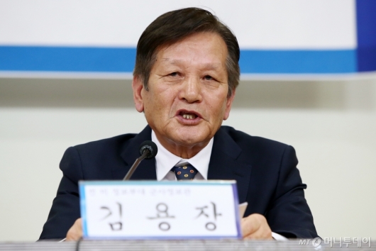 [사진]증언하는 김용장 전 미육군 정보관