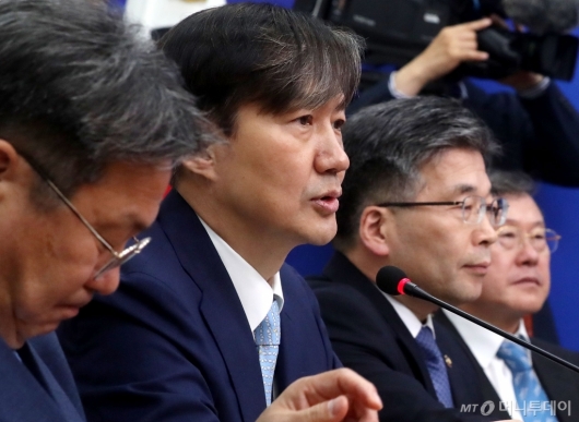 [사진]조국 수석, 경찰개혁 논의