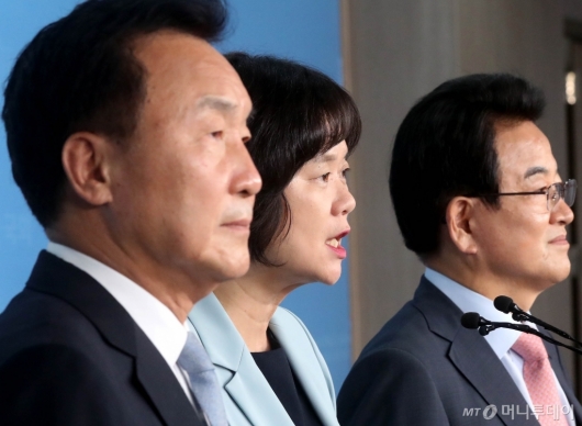 [사진]야3당대표, 선거제 개혁 촉구 기자회견