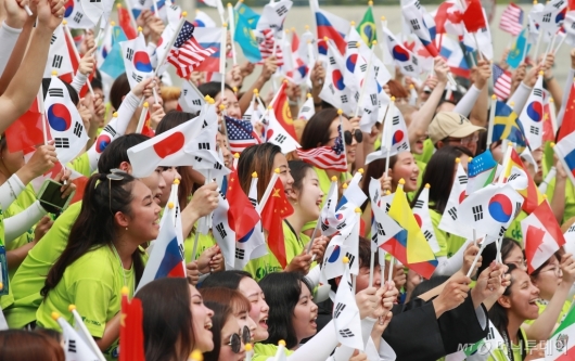 [사진]'3.1운동-임시정부 100주년' 기념하는 재외동포 학생들